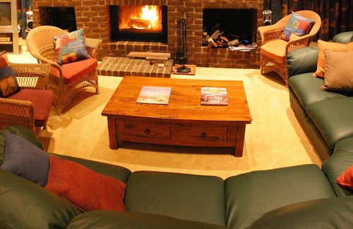 Vacy Cabin | Clancy's Lodge at BANJOS BUSHLAND RETREAT - couples, families & groups