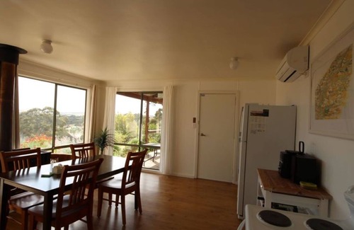 Emu Flat Cottage | Clare View COTTAGE(pet friendly)sleep 4, 220 spring gully road, Clare Australia