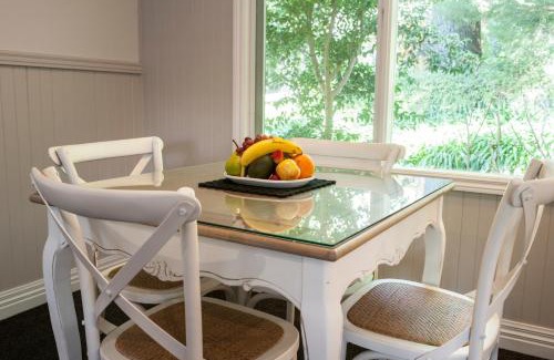 Sassafras Cabin | Clarendon Cottages