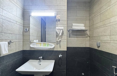 Ras Al Khaimah Hotel | Claridge Star Hotel