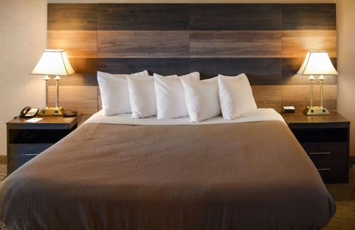 Essington Hotel | Clarion Hotel Philadelphia International Airport