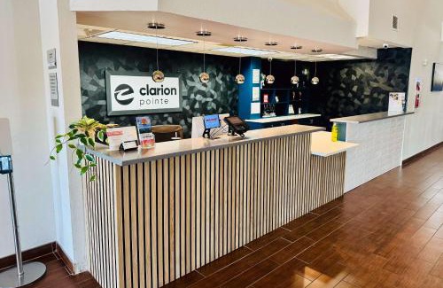 Albemarle Hotel | Clarion Pointe Albemarle