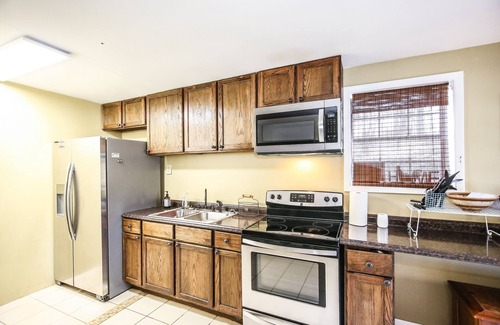 Appling Cottage | Clarks Hill, Thurmond, Lake, Waterfront, Boat Dock, Fishing, Wildwood, near ramp