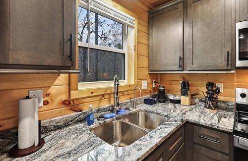Clarkson House | Clarkson Cabin Near Lake Nolin | Nature Retreat!