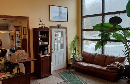 Frostburg Hotel | Clarysville Motel