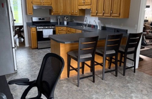 Carthage House | Classic and Beautiful 3 BR home in Carthage, TN. Great for work or Play!