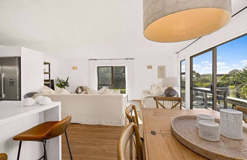 Omaha House | Classic Bach with a modern twist - close to the beach