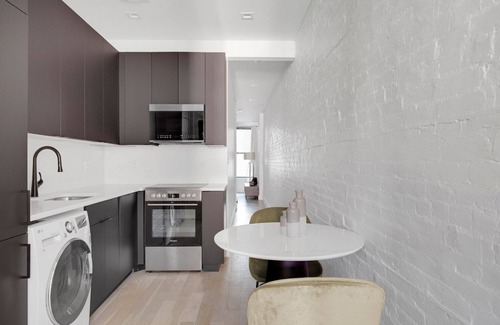 Boerum Hill Apartment | Classic Cobble Hill 1BR w/in-unit W/D, near Trader Joe's, by Blueground