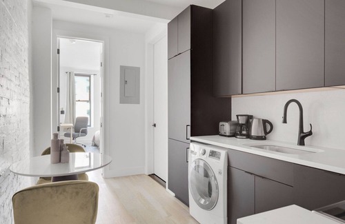 Boerum Hill Apartment | Classic Cobble Hill 1BR w/in-unit W/D, near Trader Joe's, by Blueground