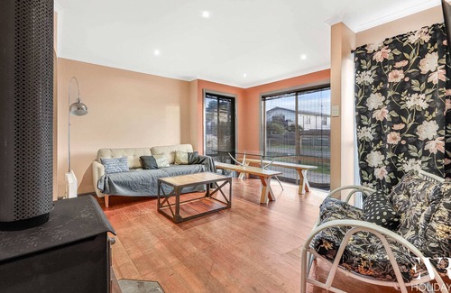 Sunderland Bay House | Classic Cottage Stay