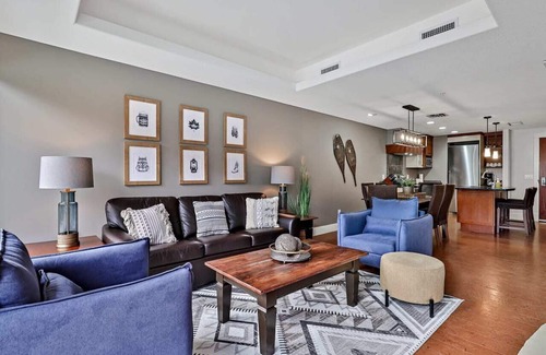 Canmore Apartment | Classic Hideaway Elegant 2BD 2BTH