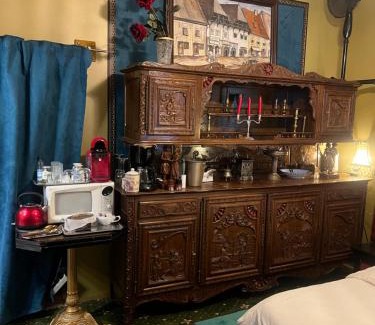 Cluj-Napoca City Centre Apartment | Classic Love Story in Old Cluj II