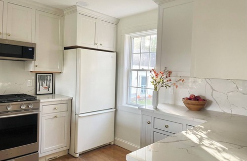 Mid-Coast and Islands House | Classic New England Waterfront