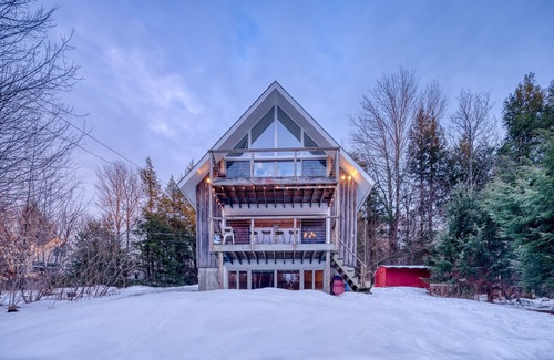 Stowe Ski Chalet | Classic Stowe Ski 3 Bedroom Chalet by RedAwning