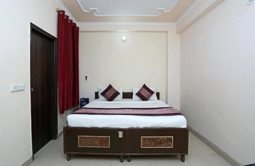 Mahipalpur Hotel | Classic Triple Room - Hotel Ramida Suites At Delhi Airport