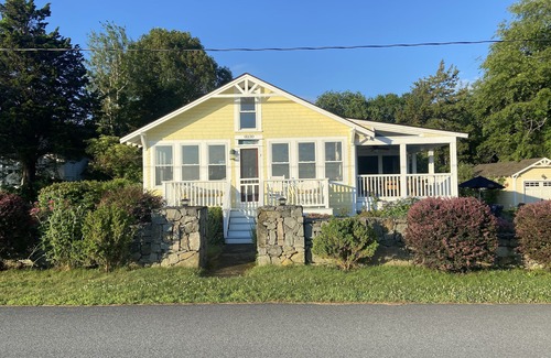 Portsmouth Cottage | Classic waterfront cottage on Prudence Island, private beach, dock & mooring