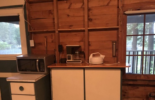 Trent Lakes Cottage | Classic Waterfront Cottage in Trent Lakes