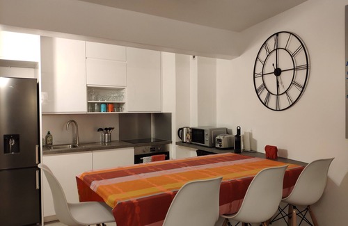 Couronne Urbaine Apartment | Classy 4-star 2-bedroom apartment in the center of Aix with parking and terrace