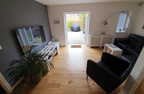 Clyst St Mary House | Classy Family House-Gym-Free Parking-Train station