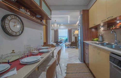 Irakleio Apartment | Classy Spacious Apartment in Irakleio, Athens