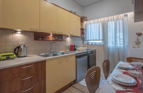 Irakleio Apartment | Classy Spacious Apartment in Irakleio, Athens