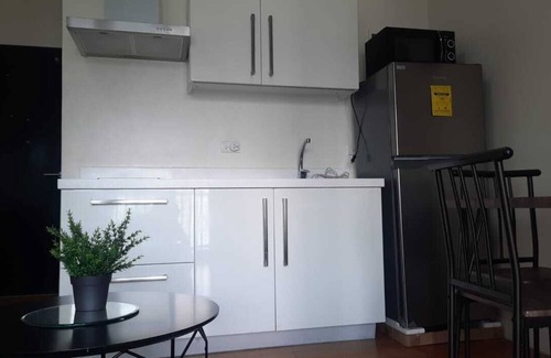 Luzon Apartment | Classy Studio at Acqua Livingstone