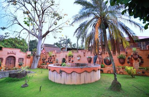 Chalakudy Hotel | Clay House