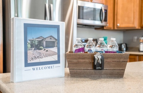 Anthem at Merrill Ranch House | Clean and Updated in Sun City Anthem at Merrill Ranch 55+ Community!