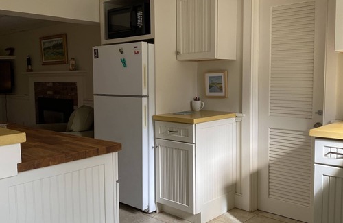Eastham Apartment | Clean, comfortable and quiet, renting