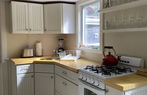 Eastham Apartment | Clean, comfortable and quiet, renting