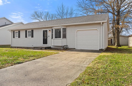 Prairieton House | Clean & Comfortable Updated Home