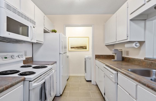 Meadowbrook Condo | Clean Cozy 2 Bedroom Condo Nestled Near All Things Birmingham 280 Area