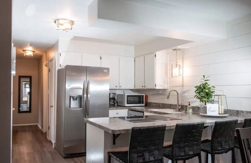 Idaho Falls Condo | ~Clean Cozy and Quaint Oasis~