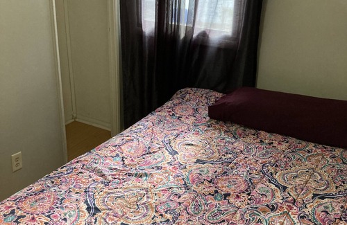 Saint Marys Allen County House | Clean private bedroom ☺️ Quite area couple minutes from downtown