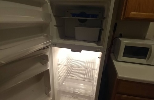 Mount Clemens Apartment | Clean, private Single unit efficiency