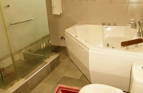 Obuasi Hotel | Clean & Serene Atmosphere for Business and Leisure