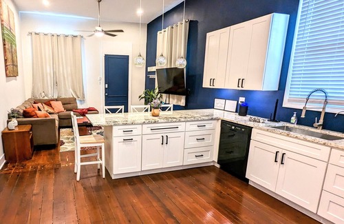 South 7th Ward House | Clean Spacious 2BR Near Frenchmen, French Quarter Pet-Friendly!