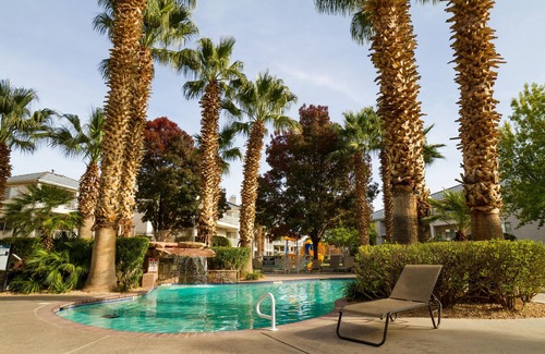 St. George Condo | Clean, Spacious lst Floor End Unit Las Palmas w/Great Views