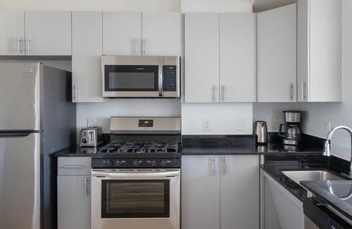 Cardozo Apartment | Clean U Street 1BR w/Gym & Rooftop, nr Metro & Dining, by Blueground