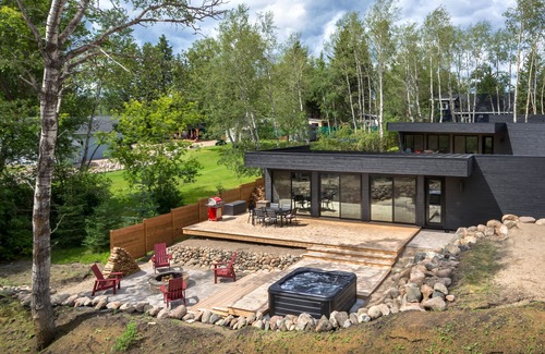 Wasagaming Cabin | Clear Lake, cabin, hot tub