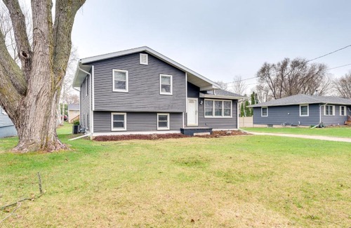 Clear Lake House | Clear Lake Vacation Home Rental - Pet Friendly!