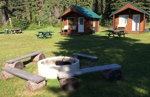 West Glacier Cabin | Clear Sky Resorts Deluxe Cabin