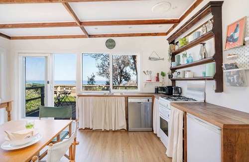 Flinders House | Cleversley Cottage I Ocean Views | Pets | Golf