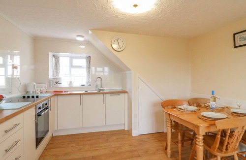 Bridport Cottage | CLIFF FARM NO. 2 COTTAGE, pet friendly in Burton Bradstock