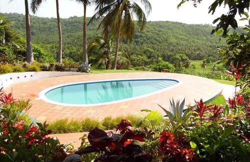 Praslin Apartment | Cliffside Oceanfront Suites Breakfasts Package