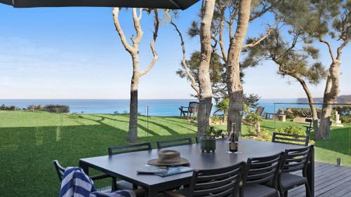 Copacabana House | Clifftop Vista at Copacabana