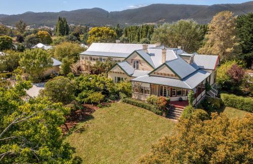Huonville Bed & Breakfast | Clifton Homestead