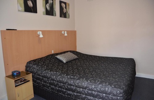 Albury Hotel | Clifton Motel