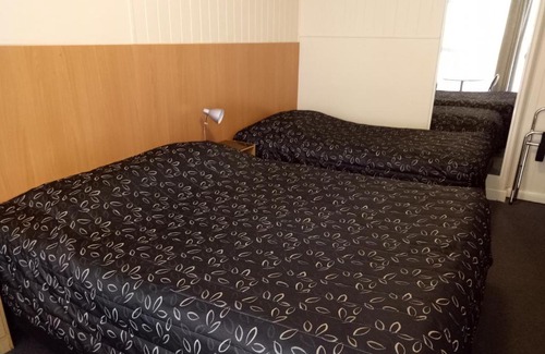 Albury Hotel | Clifton Motel