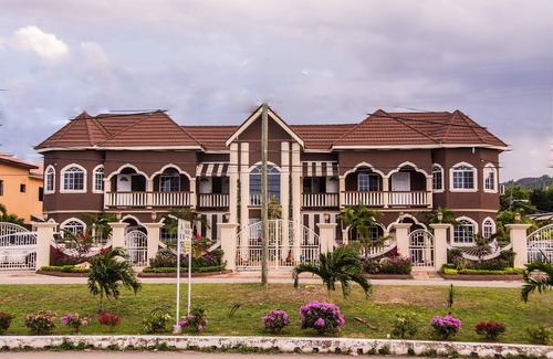Discovery Bay Apartment | ClockTower Apartments